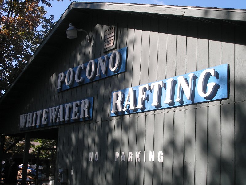 Whitewater rafting - golf trip 2008 008.jpg